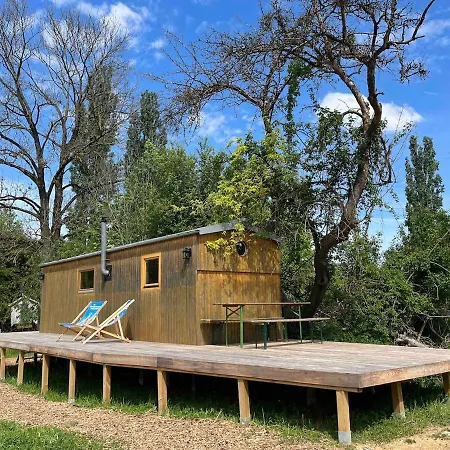Apartment Overnight In A Shepherd's Wagon Tiny House