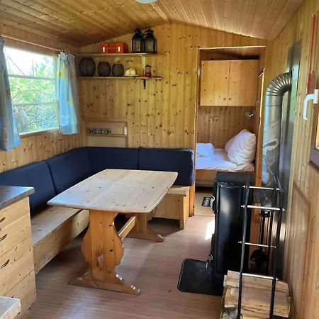 Overnight In A Shepherd's Wagon Tiny House Apartament